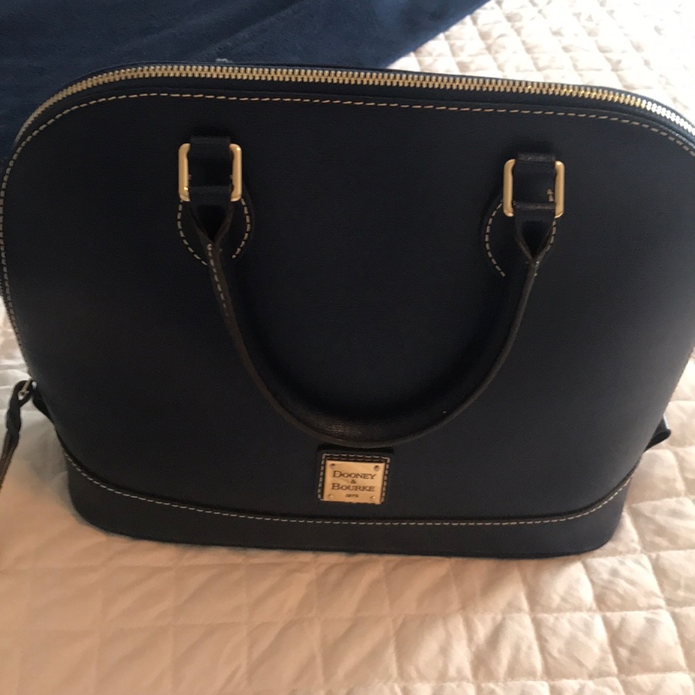 Dooney & Bourke Bag